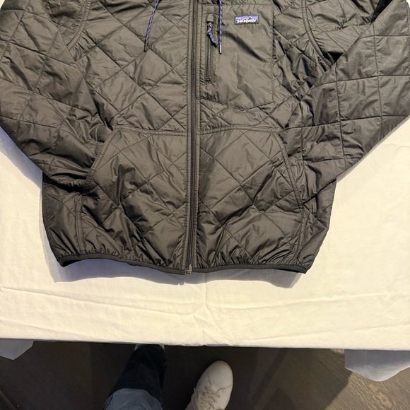 Patagonia Men's Black Hooded Puffer Jacket - Picture 13 of 16